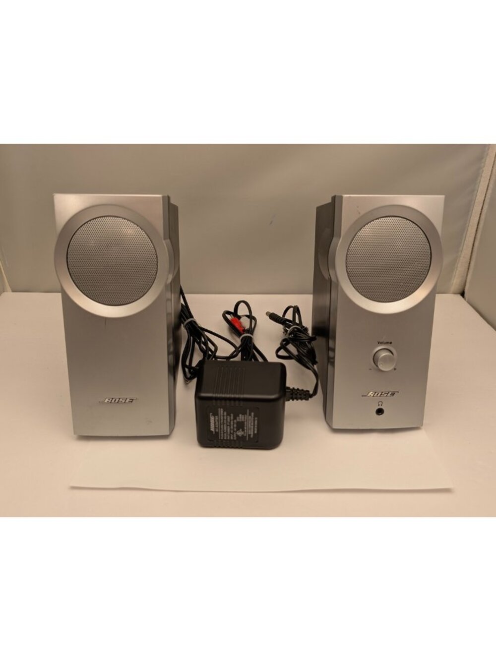 BOSE Companion 2 Computer Multimedia Speakers w/ Original AC Adapter & Cables
